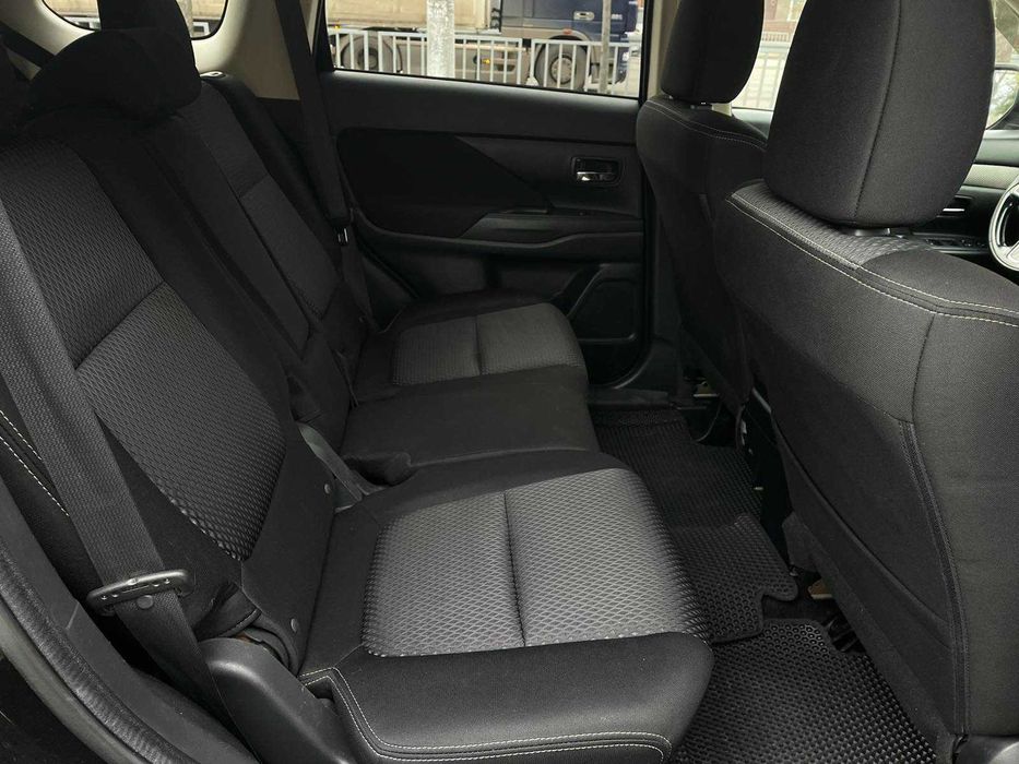 Mitsubishi Outlander 2015р 2,4 Повний привід! Обмін! Розстрочка!
