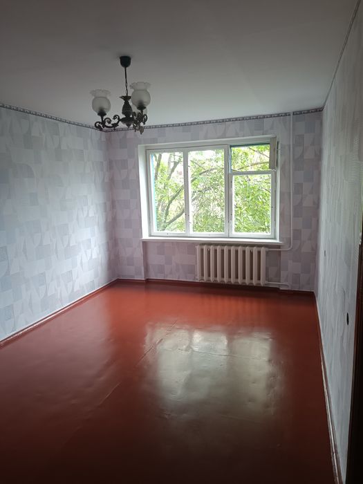 Продаж квартири в жилому стані  р-н Мотель.