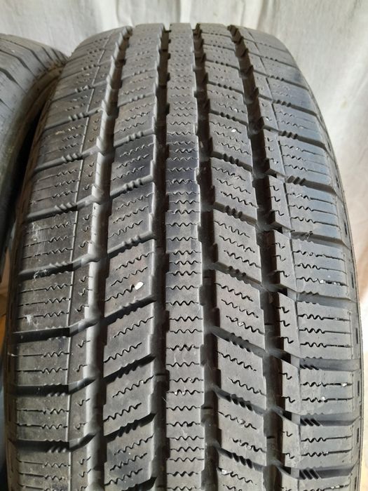 235/65 r17 Шини зимові Пара Комплект