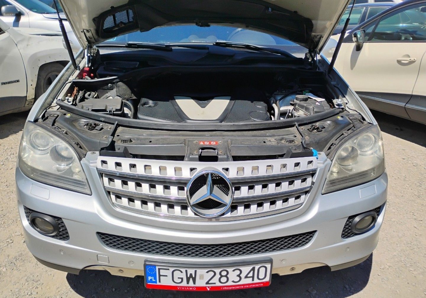 Mercedes-Benz ML 2006r, 3.0 CDI. 4x4. Uszkodzony lewy bok. Jeździ.