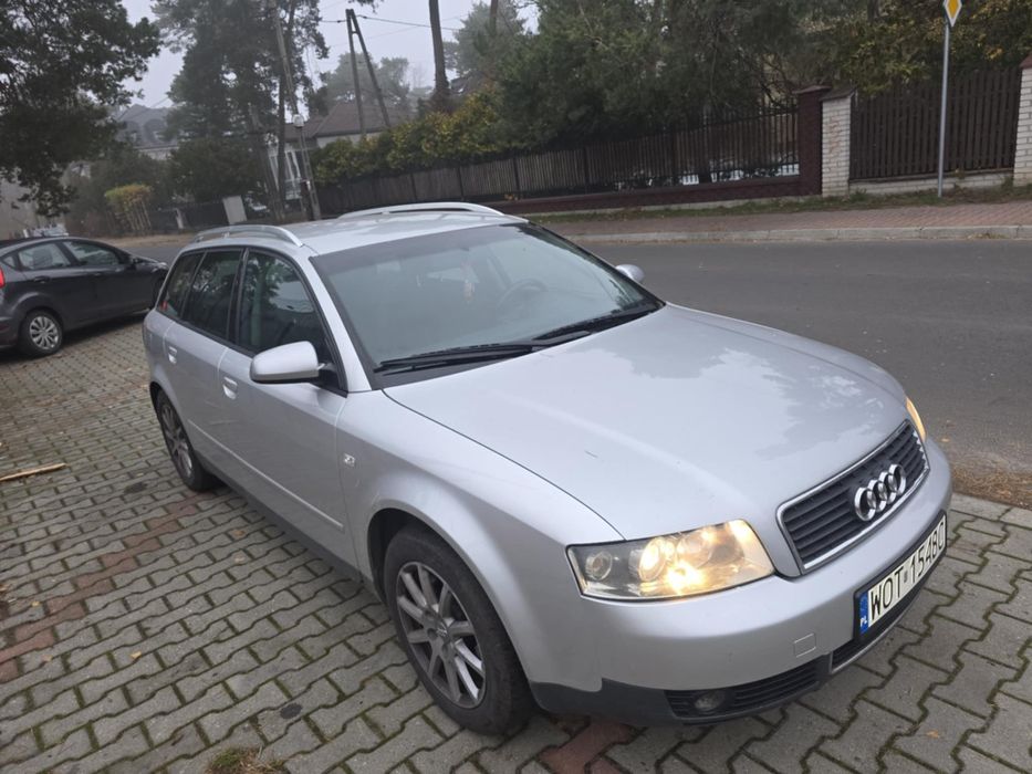 Sprzedam Audi A4B6 1 8t benzyna gaz w kombi rok 2002