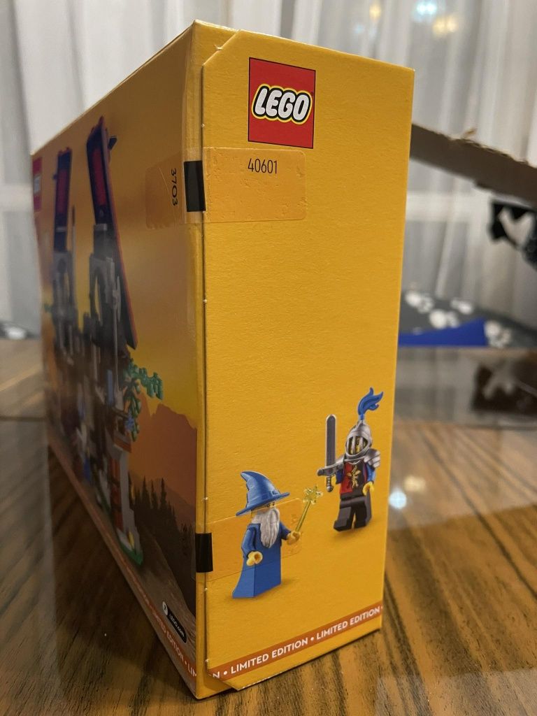 LEGO 40601 - Magiczny warsztat Majisto