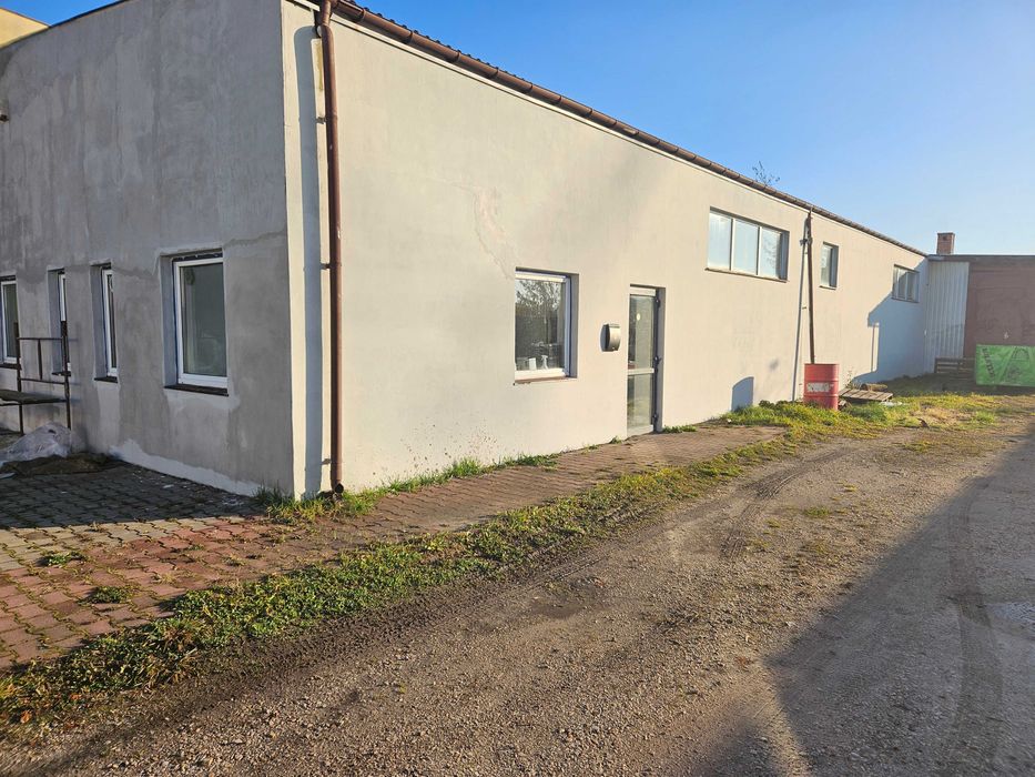 Hala magazynowa z zapleczem socjalnym