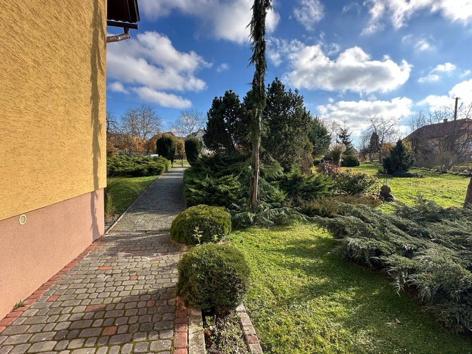 Продам будинок неподалік м. Трускавець ( 12 км)