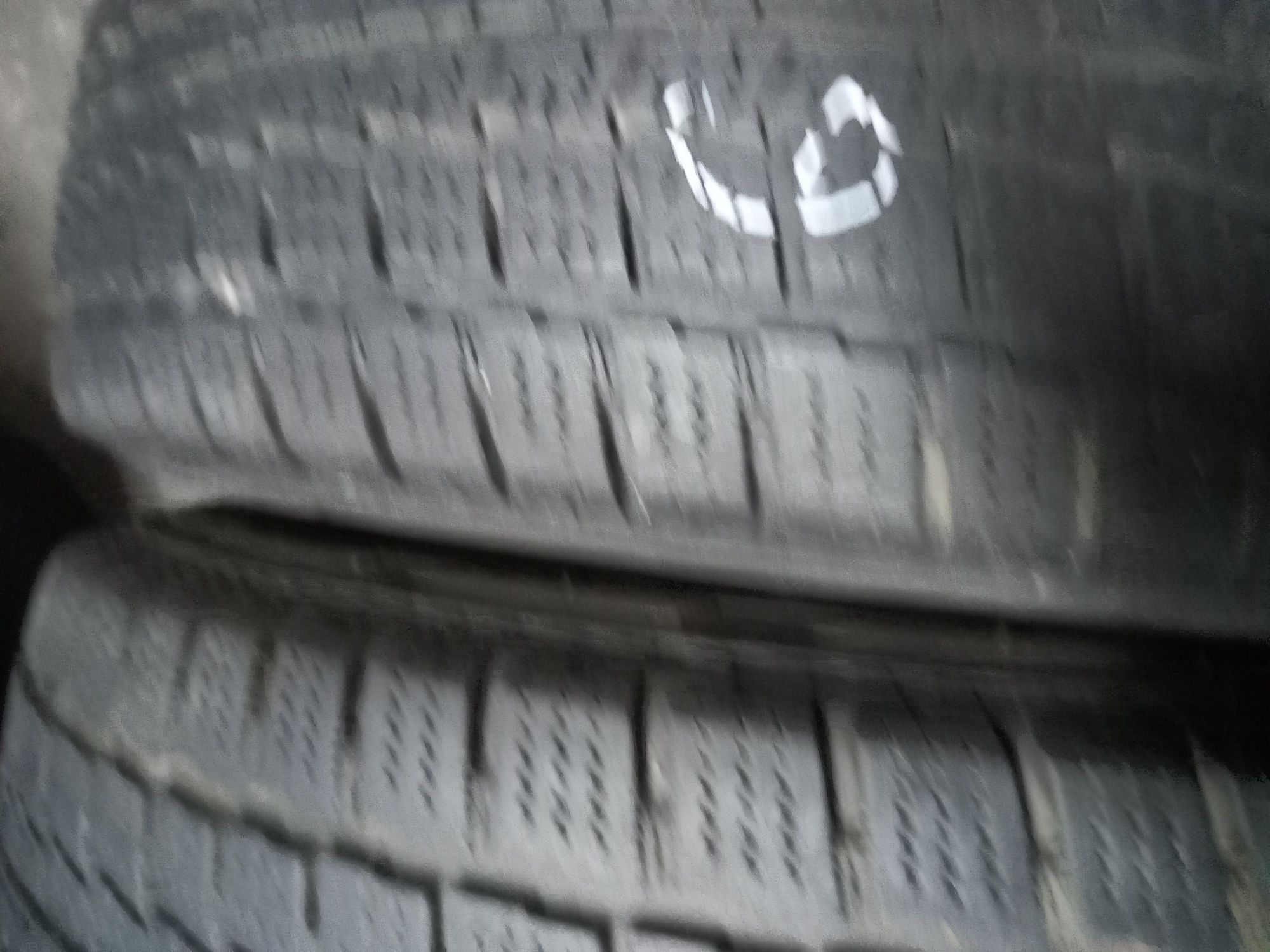 Opony używane 215/70/15c hankook 2x6 mm