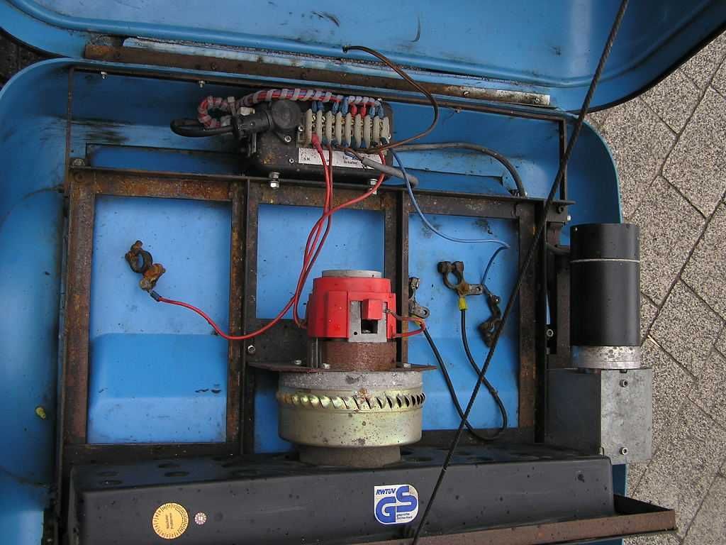 zamiatarka elektryczna 24v okazja 3 szczotki
