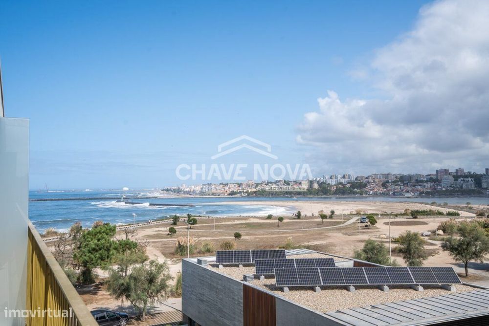 T2 Novo c/ 2 Lugares de Garagem na  Seca do Bacalhau, Canidelo