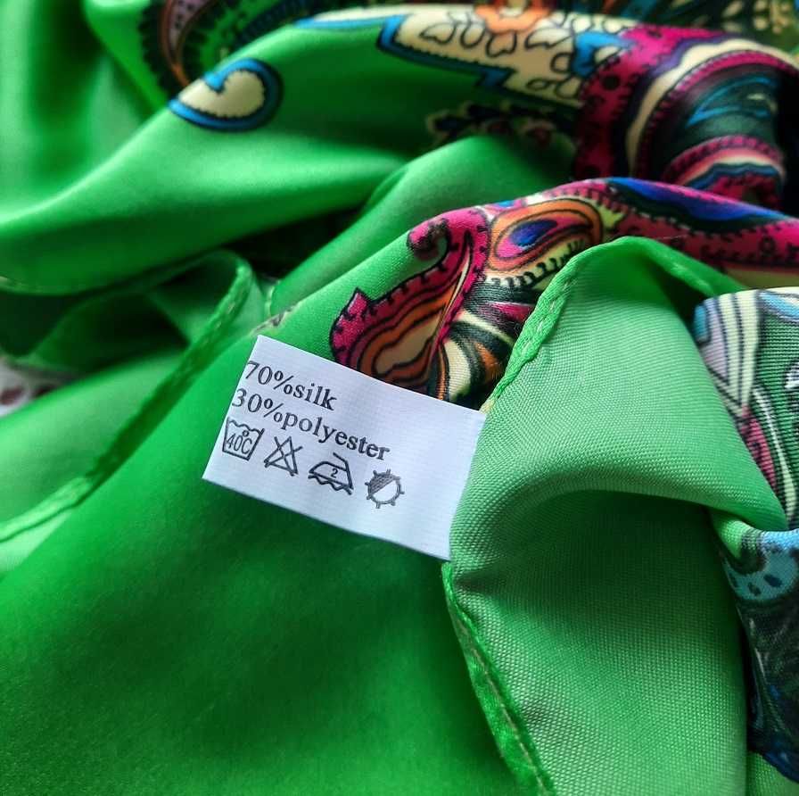 Bona Ventu Jedwab Ideał wzory paisley zielona apaszka chustka jedwabna