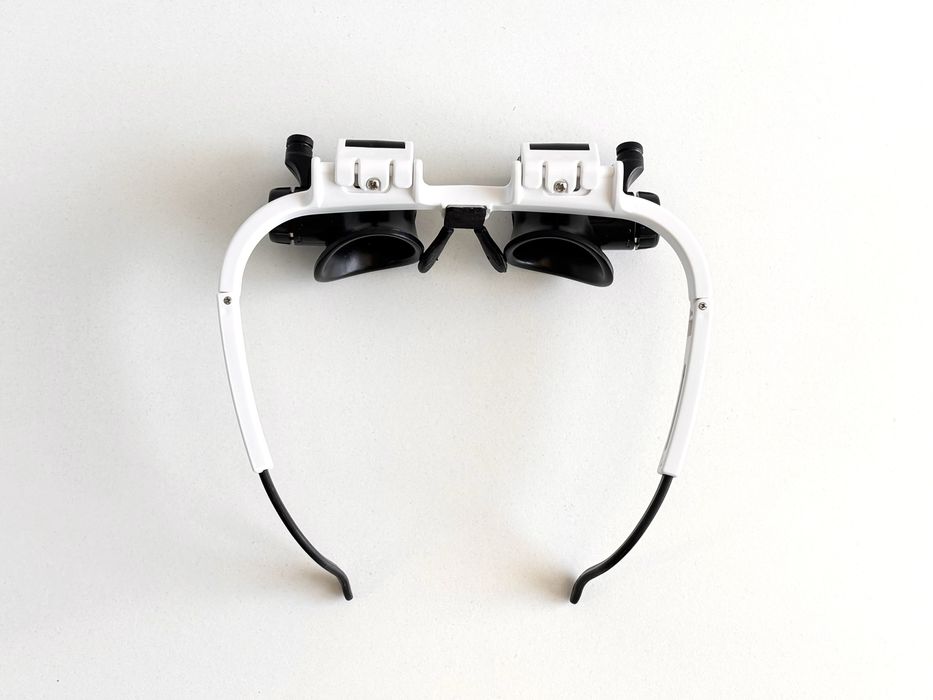 Продам бінокулярні лупи з підсвіткою та збільшенням 8х 15х 23х