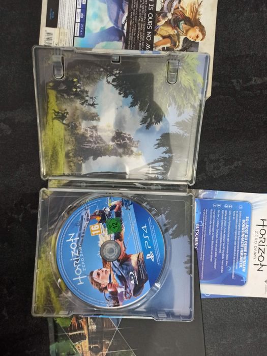 Horizon Zero Dawn – zestaw PS4 z płytą.