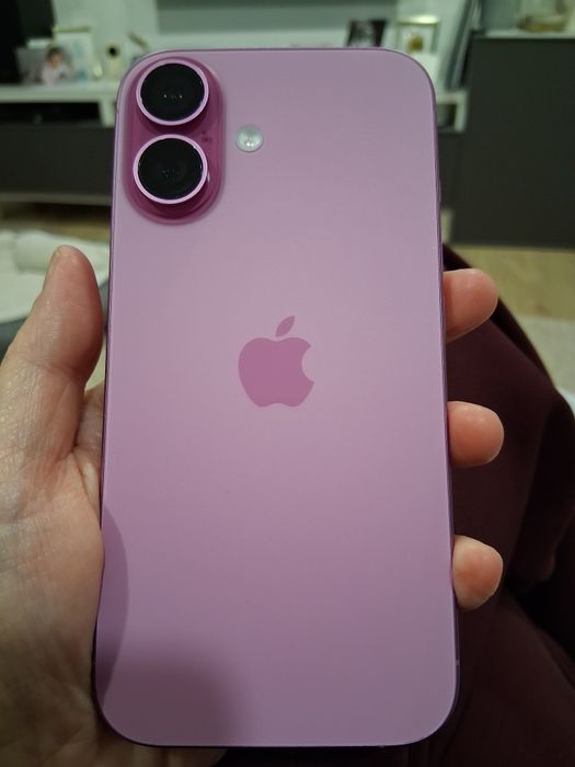 Troco iPhone 16 Rosa – 128GB | Igual a Novo | Garantia até Março 2026