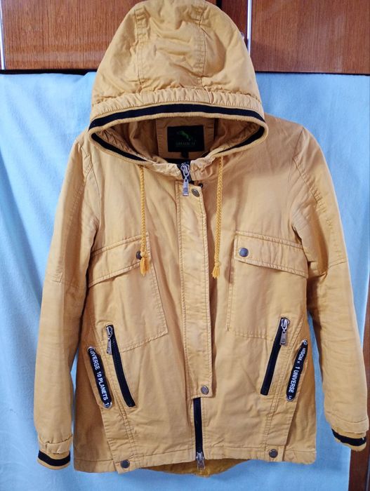 Куртка жіноча молодіжна