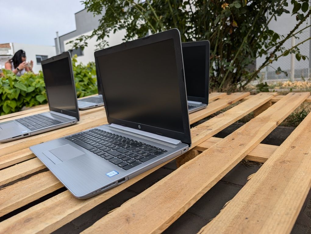 Ноутбук HP 250 G7/i3-7100U/8GB/256M2/15.6"/HD/гарний стан/для навчання