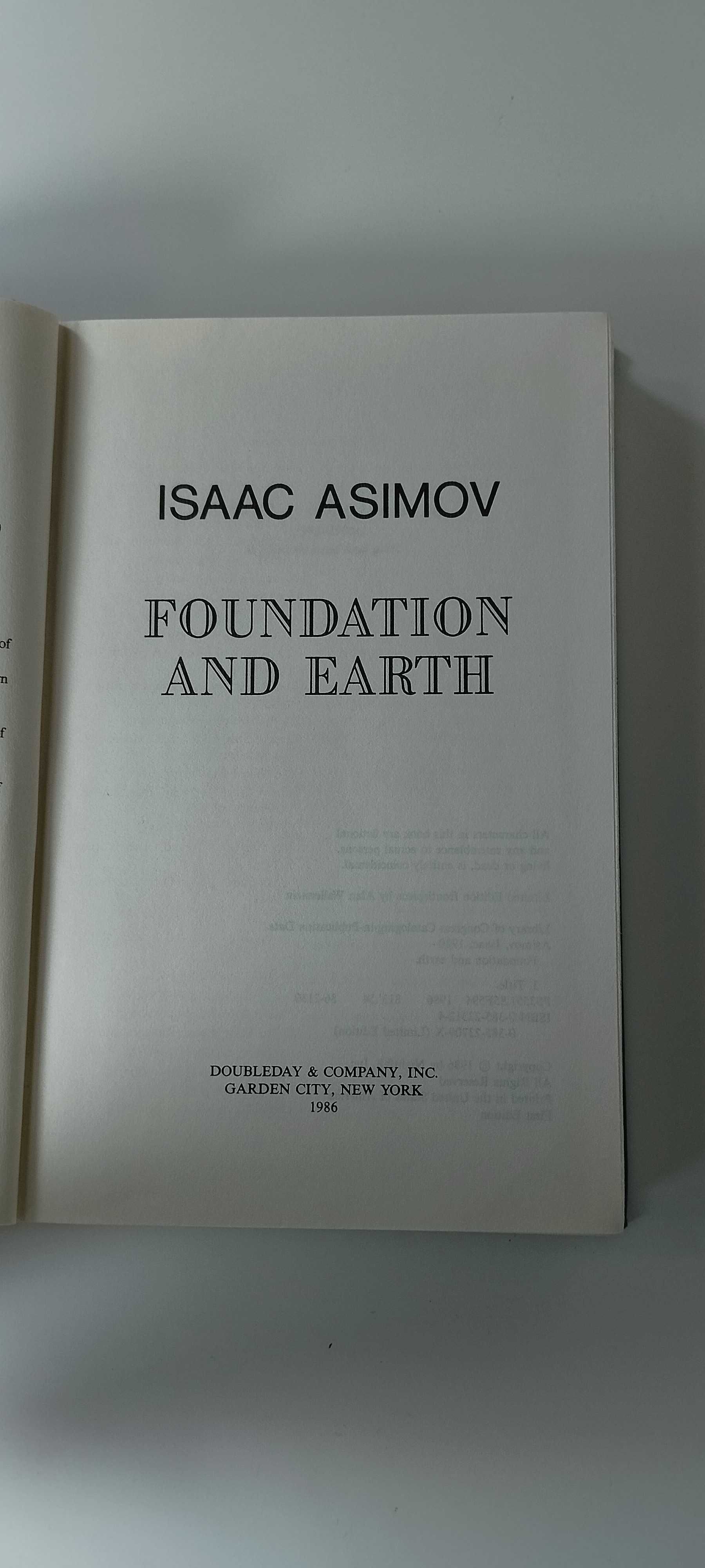 Foundation and Earth by Isaac Asimov