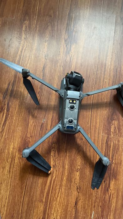 Квадрокоптер DJI Mavic 3 Enterprise