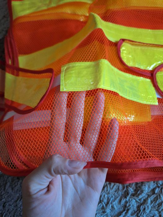 Жилет светоотражающий на липучках