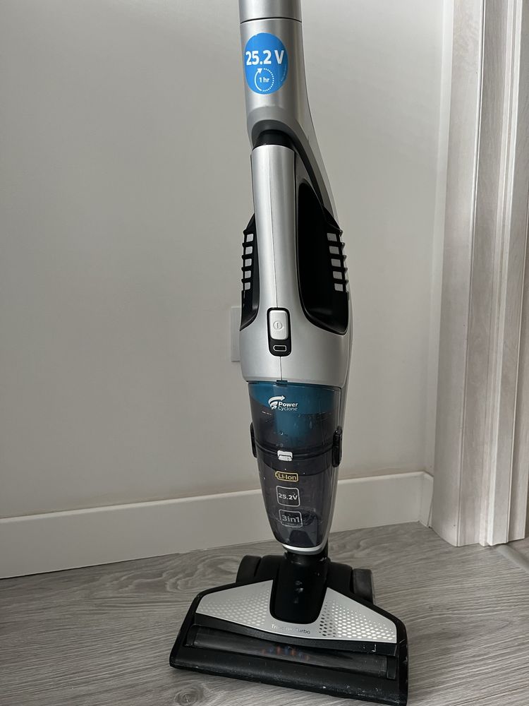 Продам бездротовий пилосос Philips