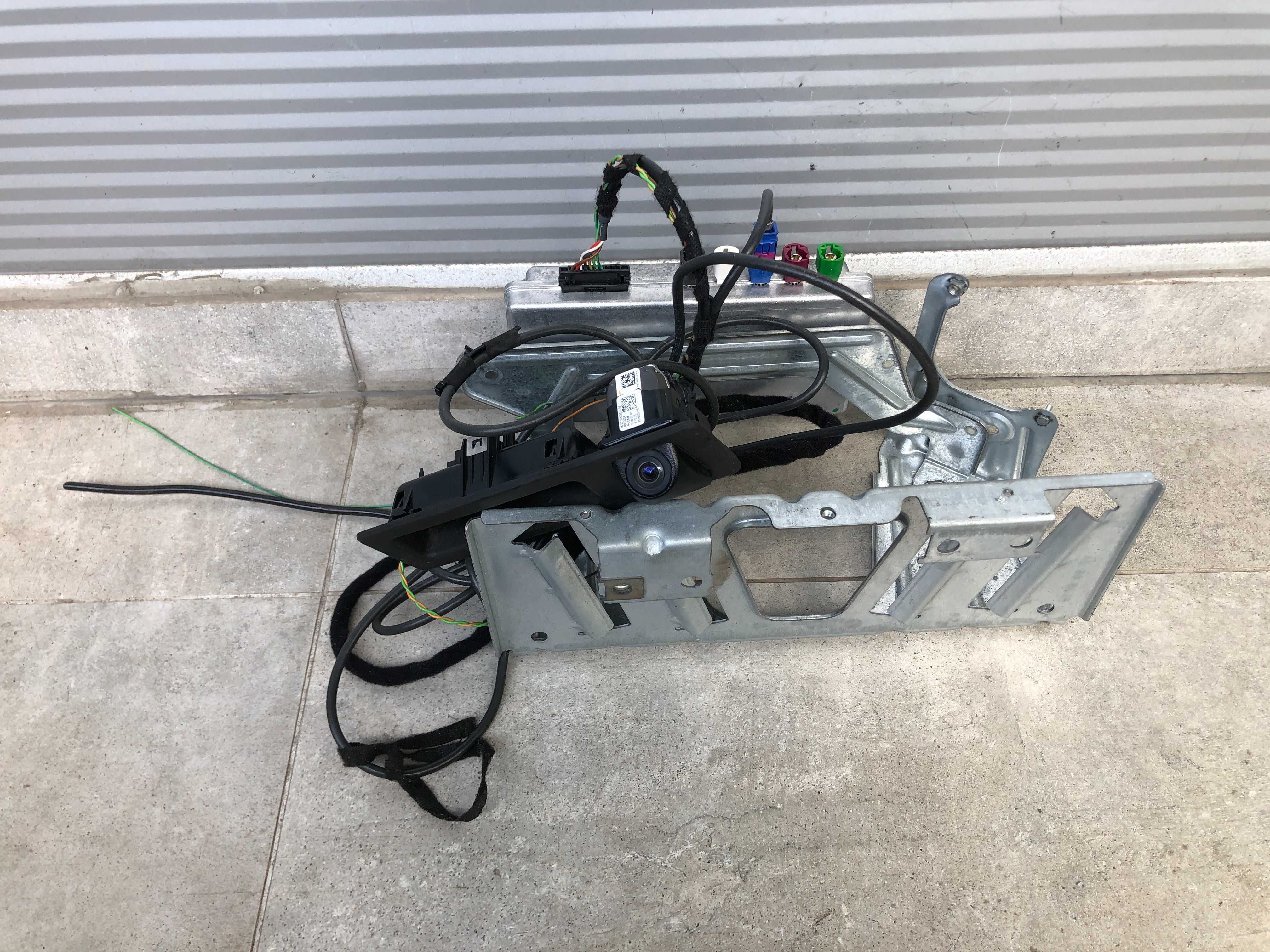 Kamera Cofania Wiązka Blenda Moduł Side Viev BMW F10 F11
