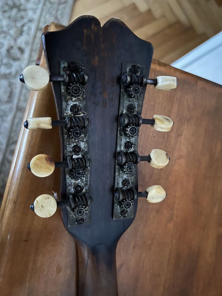 Antyczna Lampa mosiężna mandolina