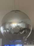 Lampa kula srebrna