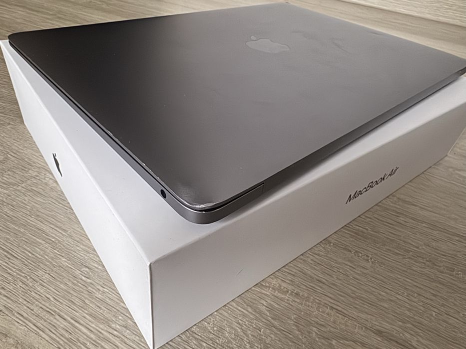 Macbook air m1 під ремонт або на запчастини