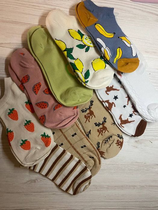 Носки різнокольорові, з принтами