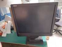 Monitor Asus 17 cali MM17D