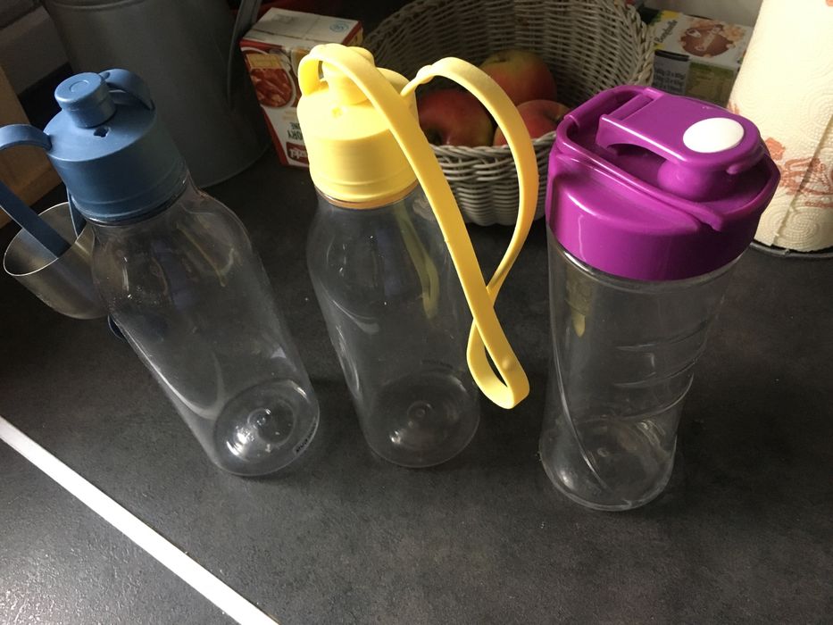 Butelka niemiecka litrowa z grubego plastiku