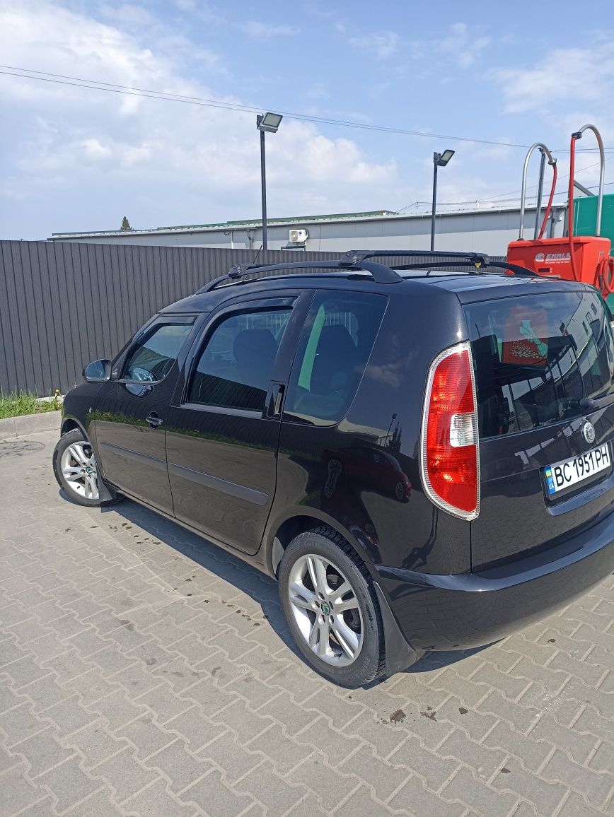 Продам Skoda Roomster