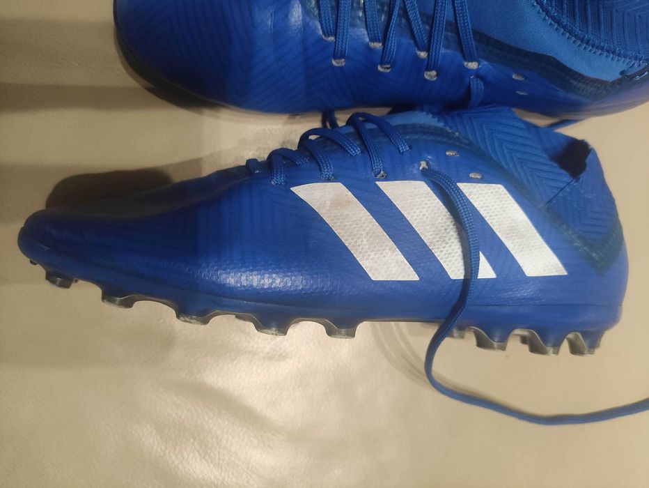 Chuteira Adidas 38 azul