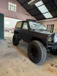 Nissan Patrol 260 com material