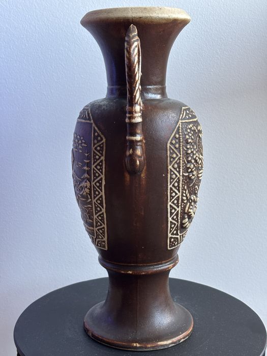 Wazon ceramiczny brązowy rzeźbiony brązowy Vintage