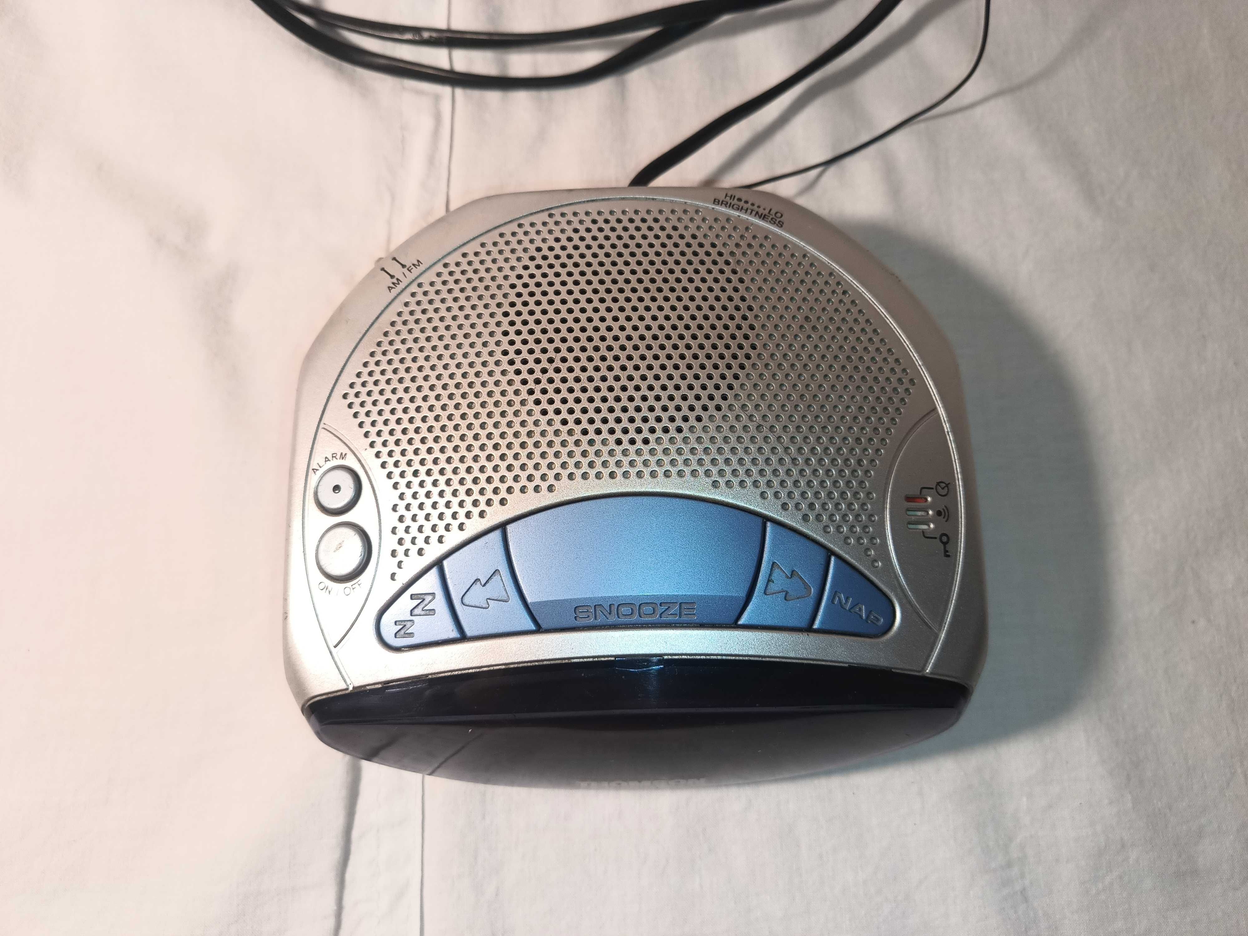 Radiobudzik Thomson RR61L