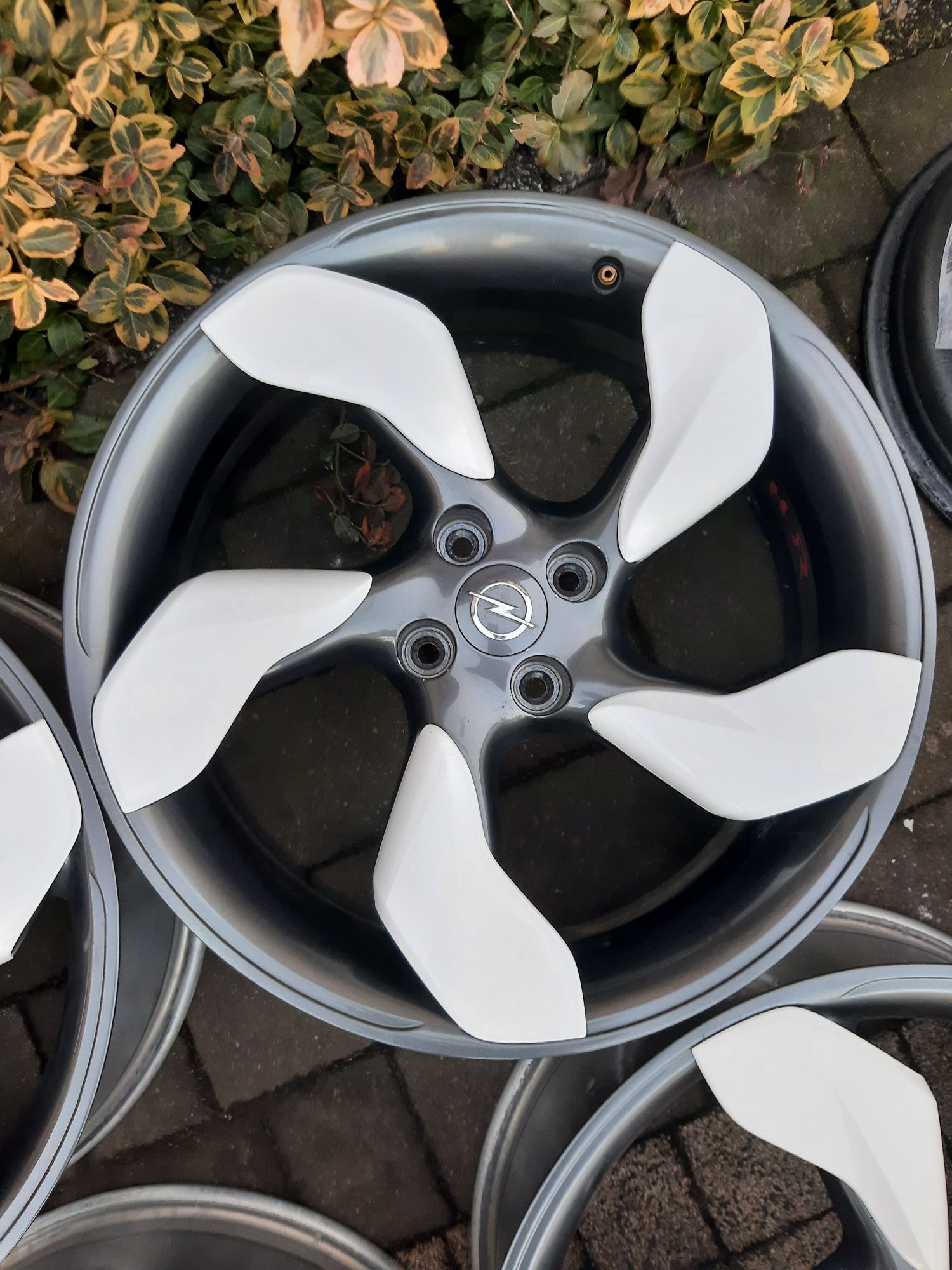 Felgi 18 Opel 4x100 7,5J et47 czujniki