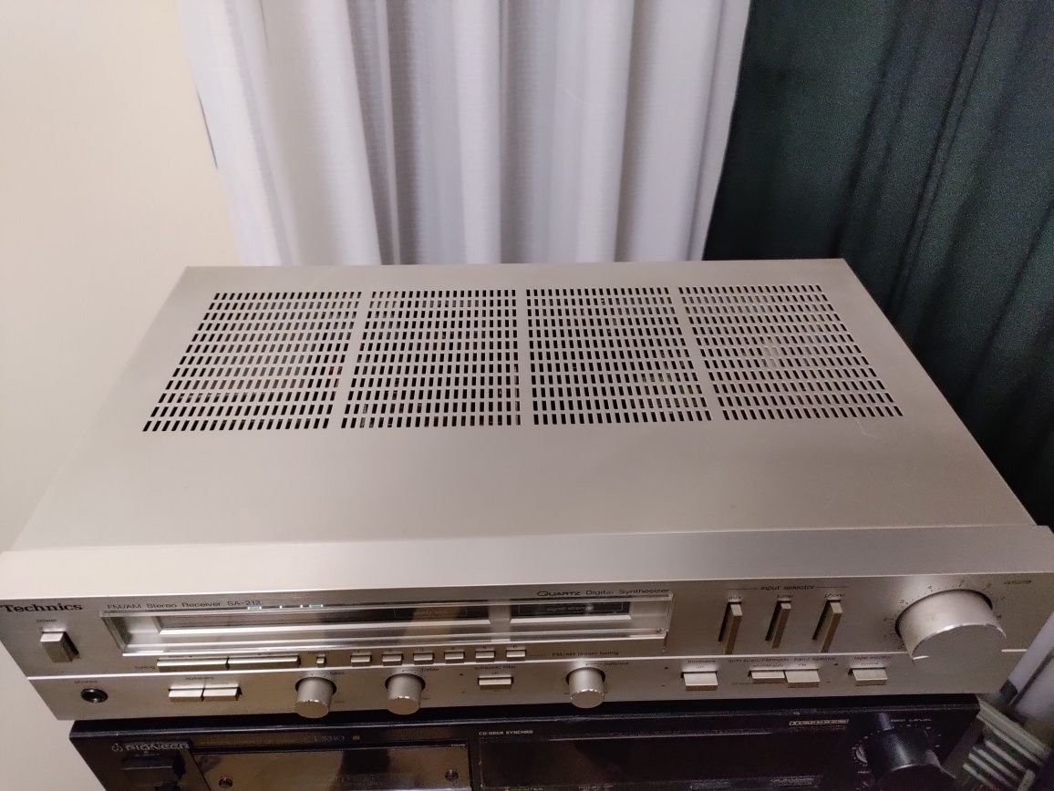 Technics SA 212 amplituner