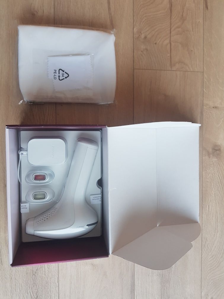 Philips lumea depilator