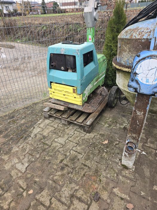 Zagęszczarka 520kg wynajem.