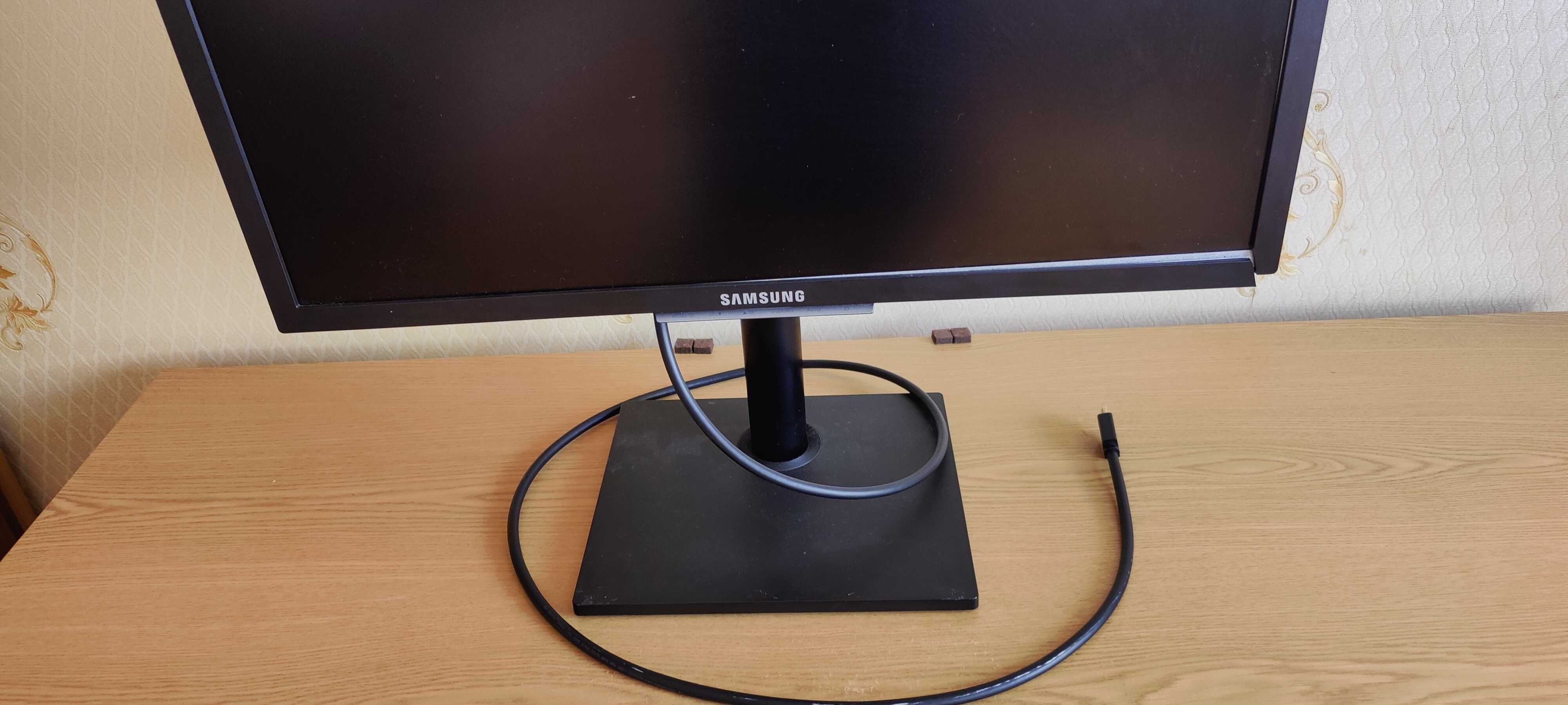 Regulowany monitor Samsung - Syncmaster
