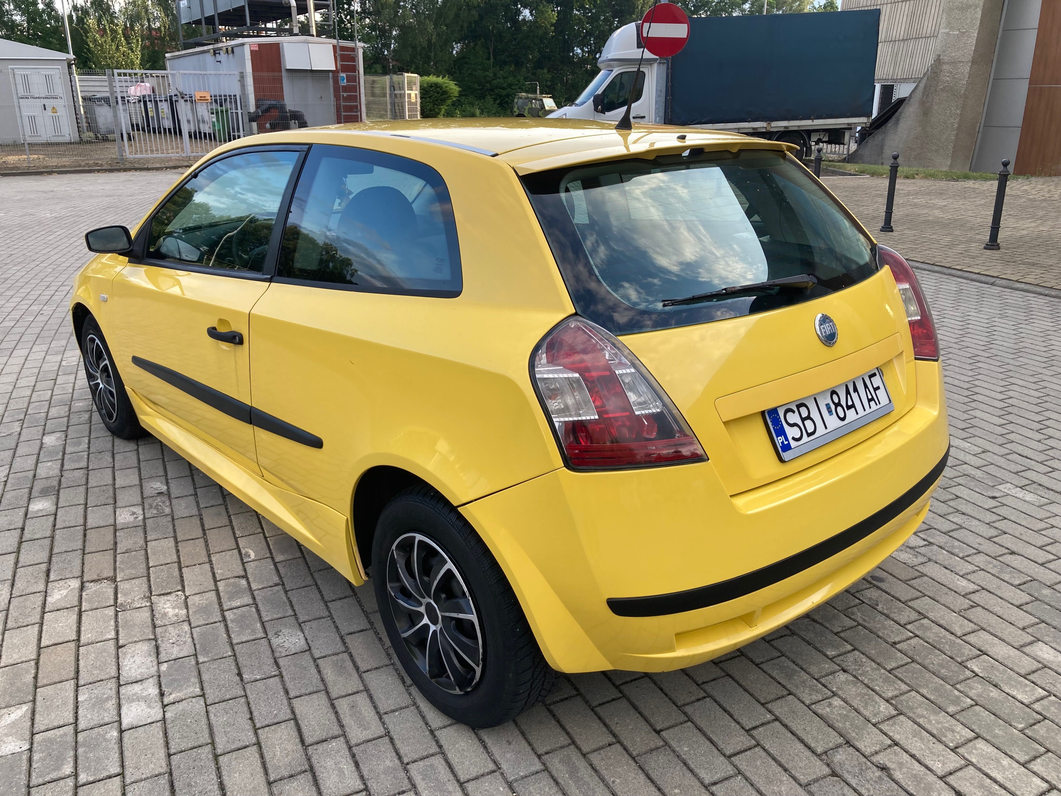 Fiat Stilo 1.6 benzyna 102KM 2005 rok, fajne auto.