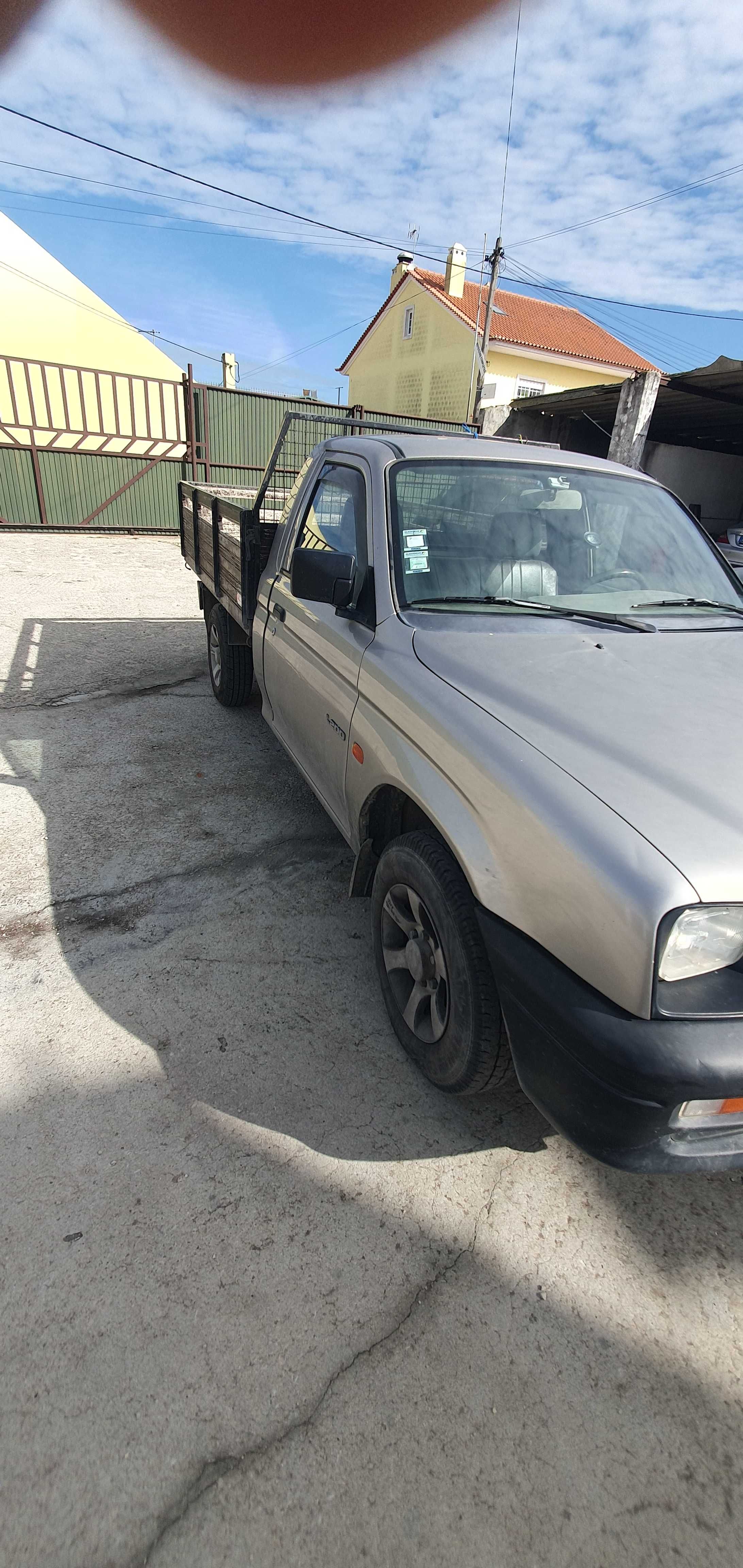 mitsubishi  l 200 venda ou troca