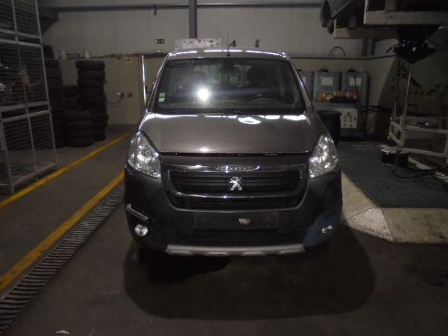 Carro MOT: BHY BH02  CXVEL: 20ET11 PEUGEOT PARTNER 2 BREAK B9 FASE 3 2016 1.6HDI 100CV 4P CINZA ACASTANHADO DIESEL