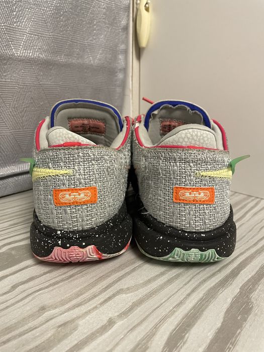 Lebron 20(XX) “Nike lifer”