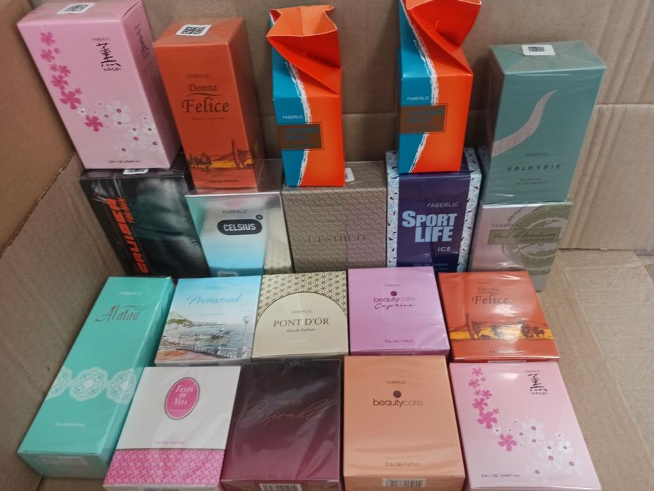 Розпродаж парфумерії Фаберлік, багато іншої продукції Faberlic