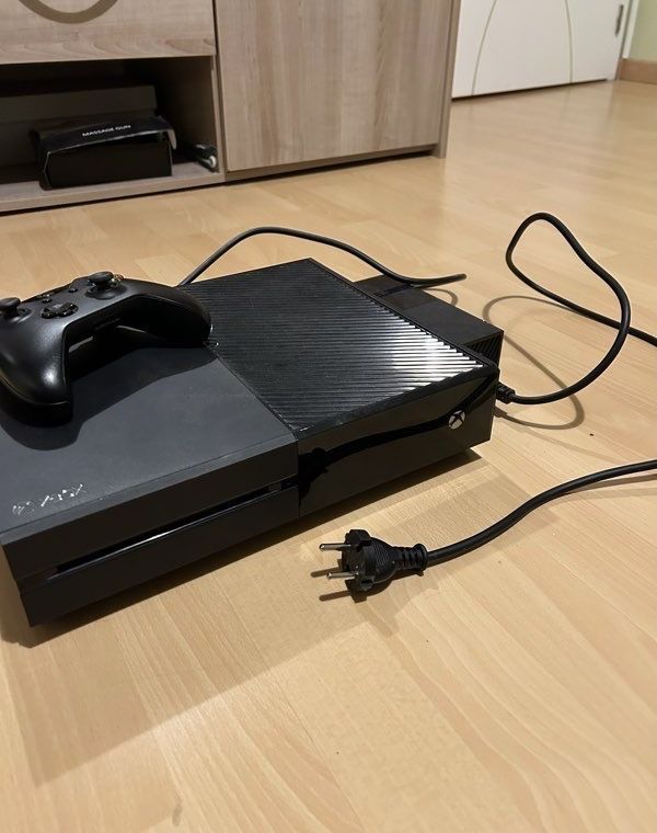Vendo xbox one S com garantia