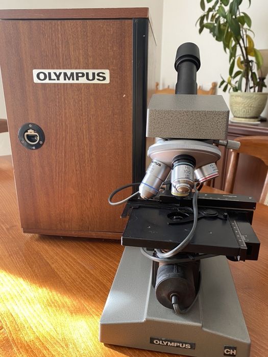 Мікроскоп Olympus monocular