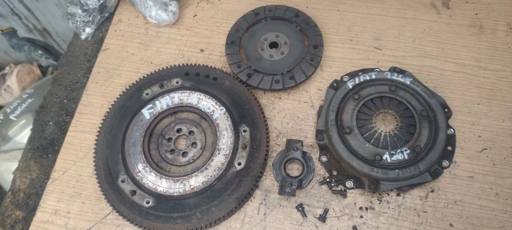 FIAT 126p maluch sprzęgło koło zamachowe