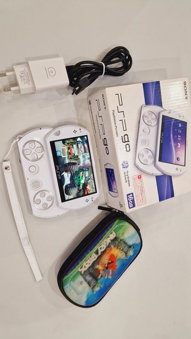 Sony PSP Go 24гиг 60игр+ чехол!