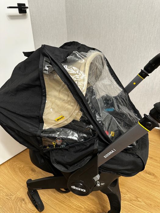 Автокрісло-коляска Doona І