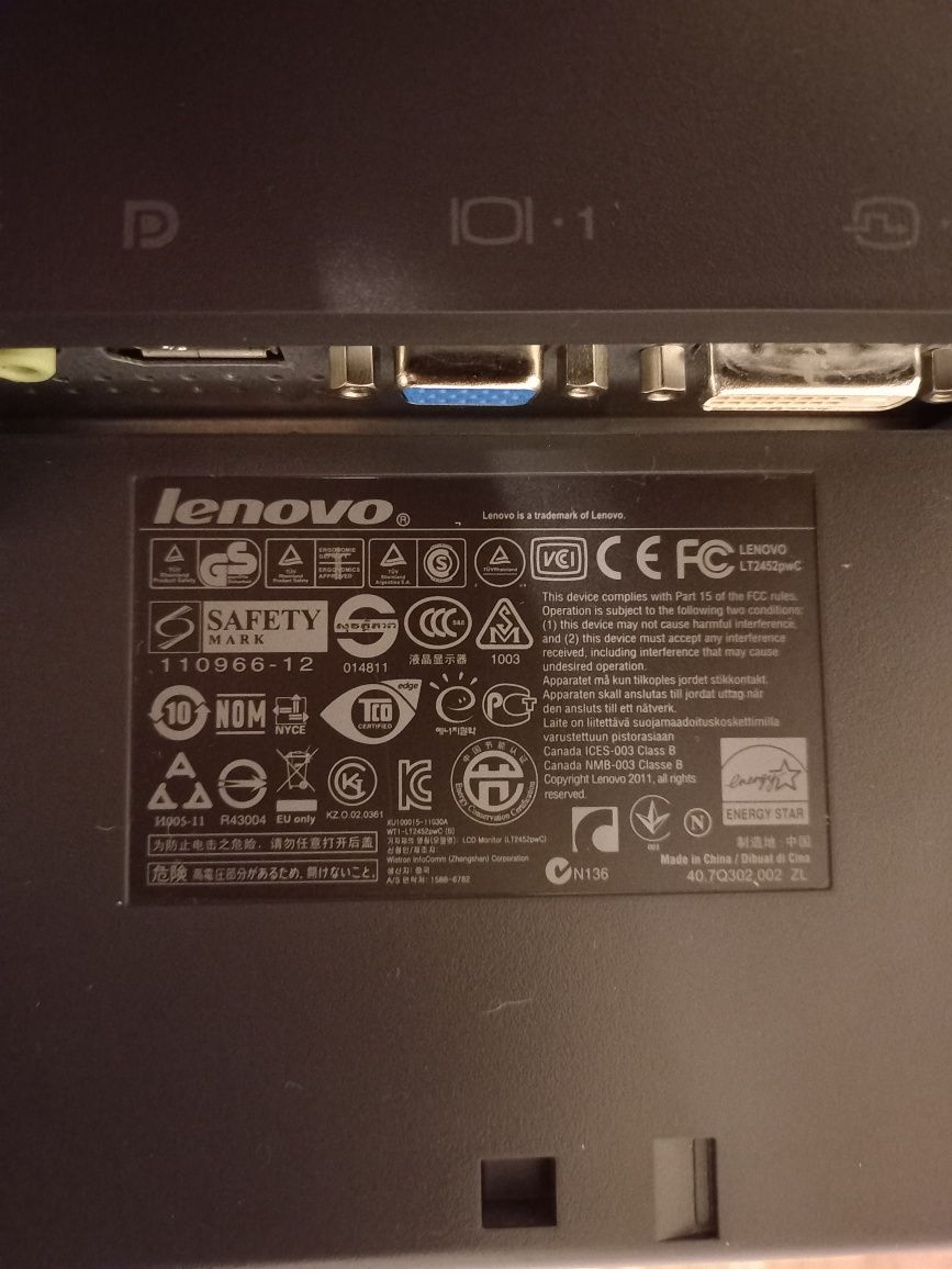 Monitor Lenovo nowy