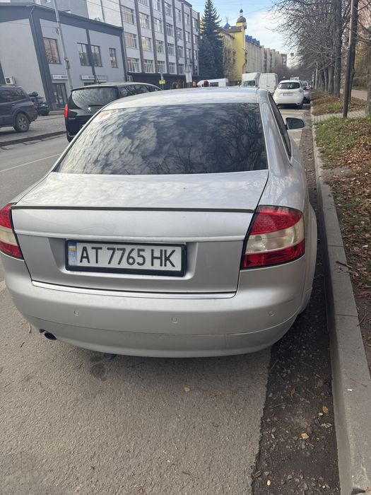 Продажться Ауді А4 2004 рік